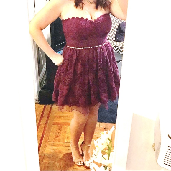 NEW!! Stunning Deep Purple Lace Cocktail Dress - Picture 5 of 7